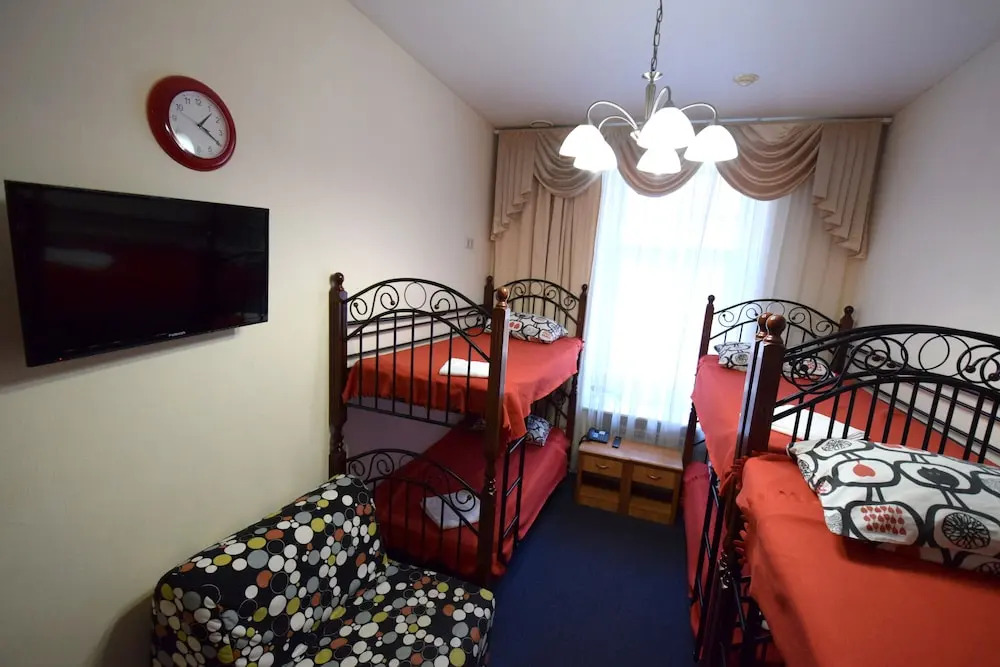 ArtBaza Hotel