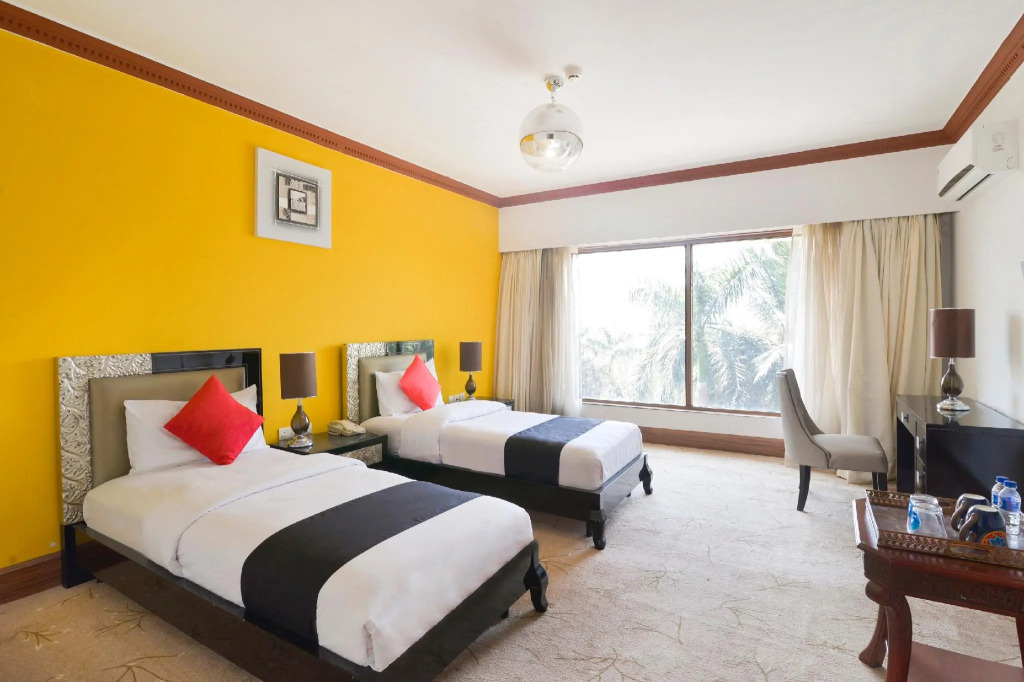 Townhouse 809 Royal Palms Hotel - Rose Collection