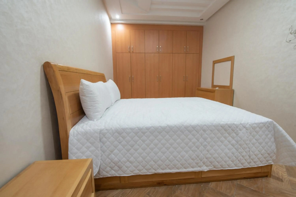 Adam's Apartments Private entry 6 min to Agadir Beach & Downtown ,Work Remotely Wi-Fi Fiber Optic 100MB, Free Parking Same Rules as Hotels