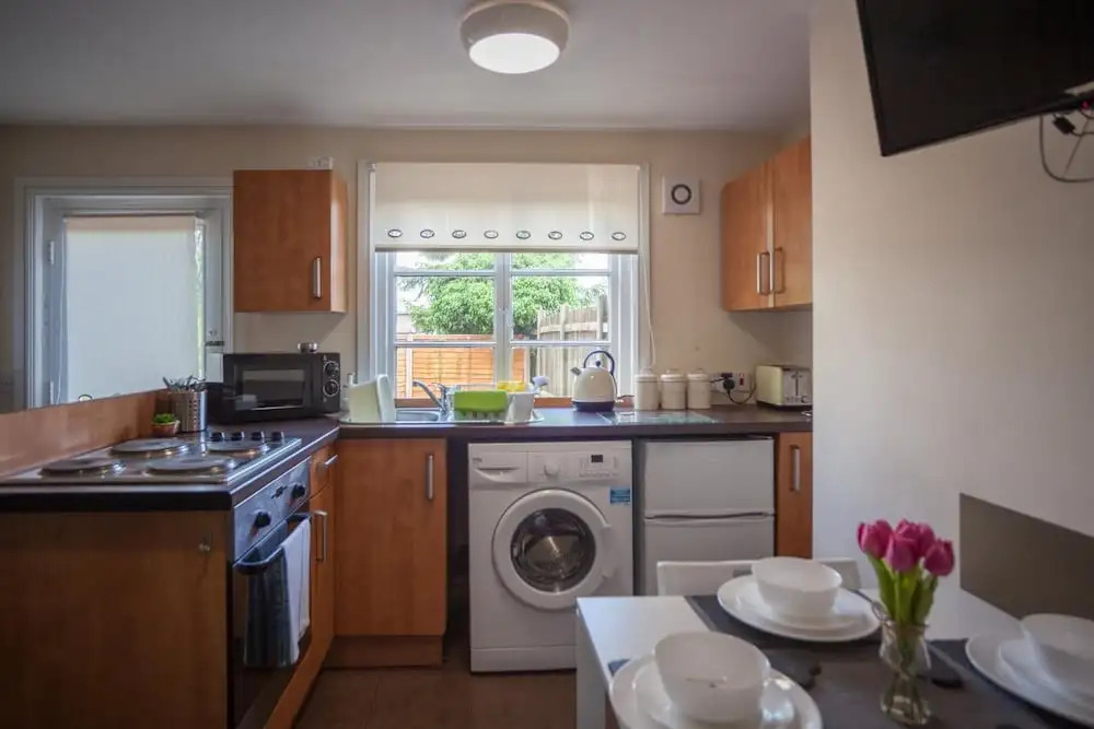 1 Willows Apartment