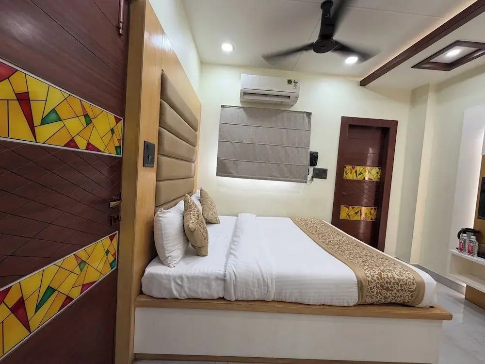 Hotel Divyanshi Inn