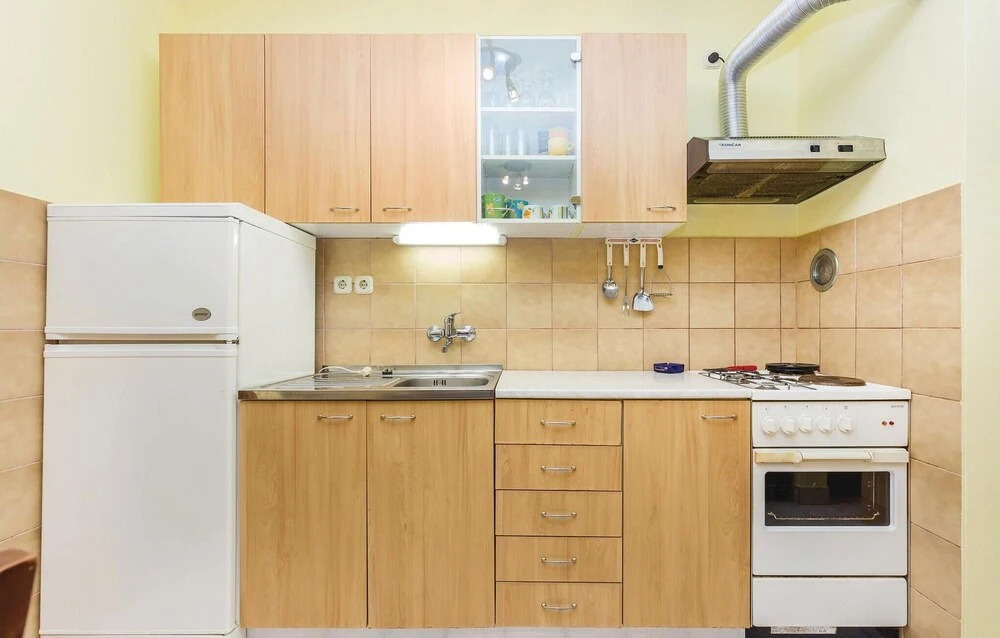 Beautiful Home in Povile With Wifi and 2 Bedrooms