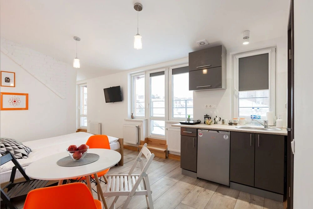 7 Apartments