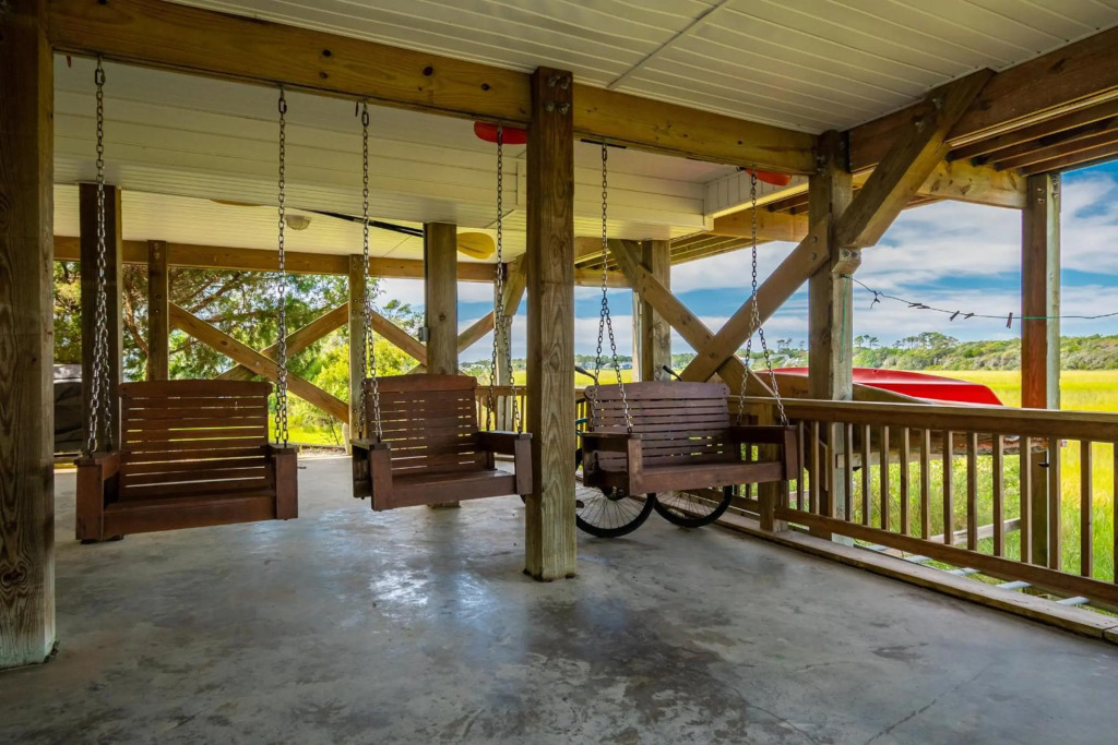 Coastal Living by Oak Island Accommodations