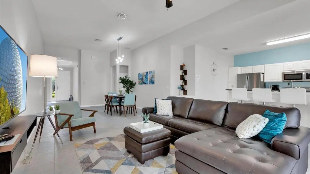 7739 Comrow Windsor Hills Resort