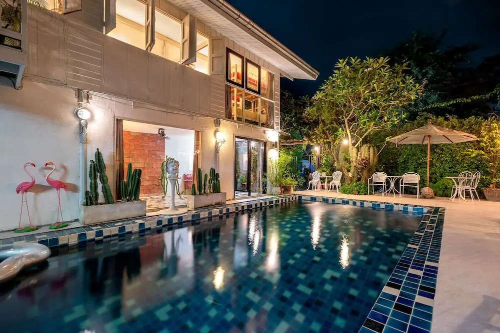 Paradise 6 Bedroom Pool Villa