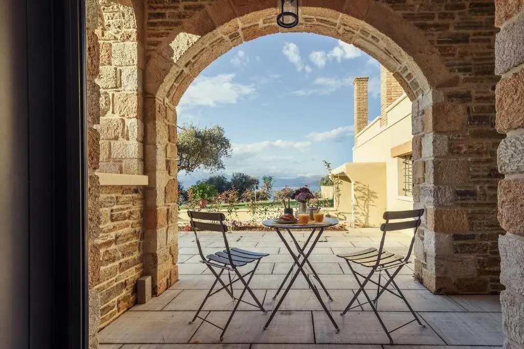 Villa Kalamos / Sea View and Pool nearby Athens