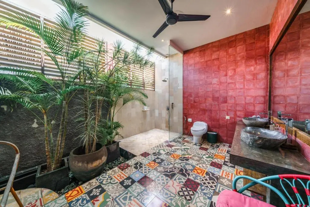 Puri Aman - Unique & Lush 3BR Pool Villa - Next to Gigi Susu & Walk to Beach