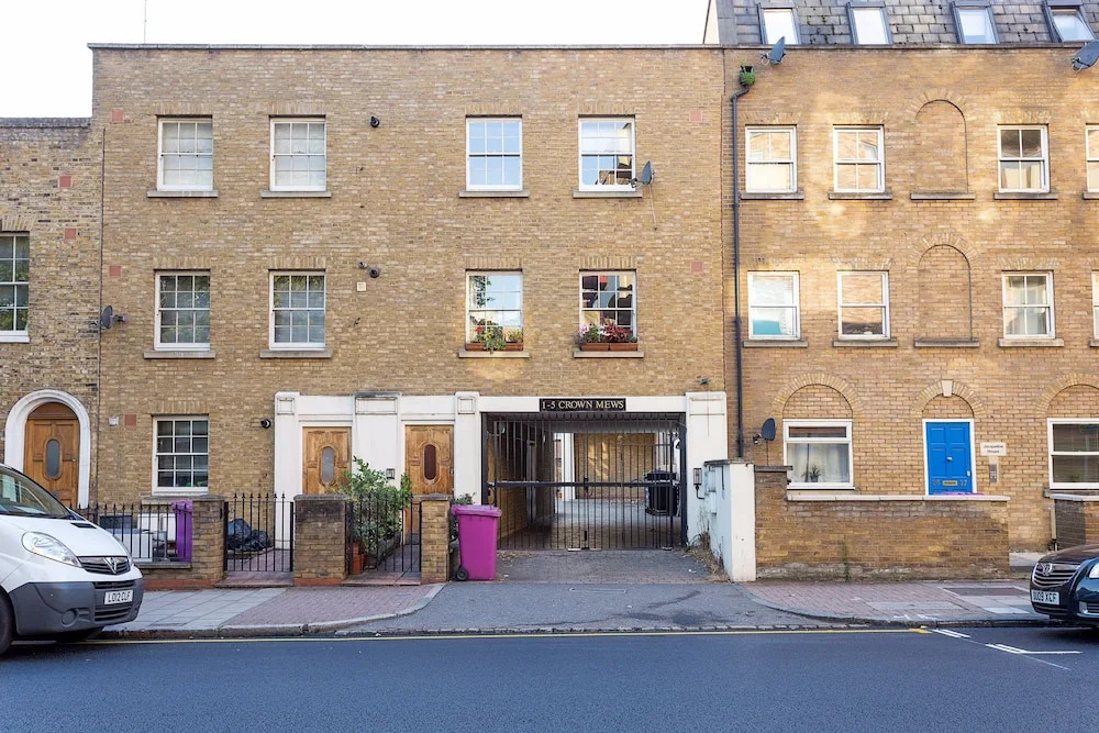 Spacious 4 Bedroom Home in East London