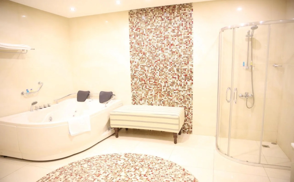 Madareem Hotel