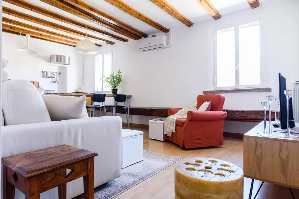 ALTIDO Cozy Apt for 4 close to Basilica di Sant'Ambrogio
