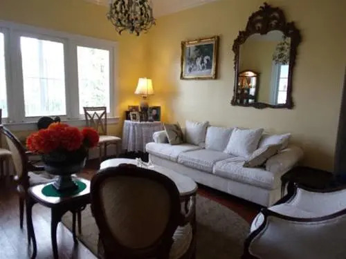 La Paloma Guest House