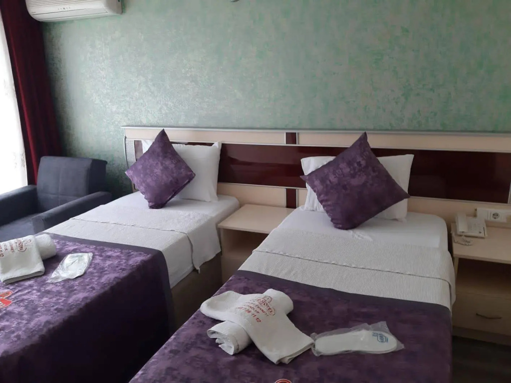 Gür Hotel
