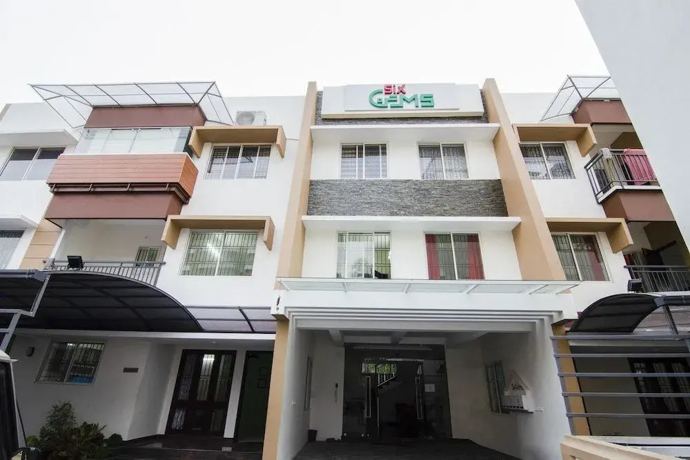 OYO Home 27788 Elegant Stay Near International Airport