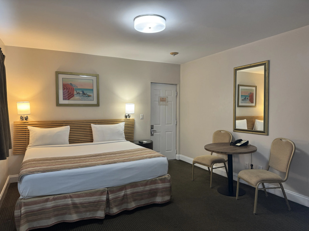 Beach Place Hotel