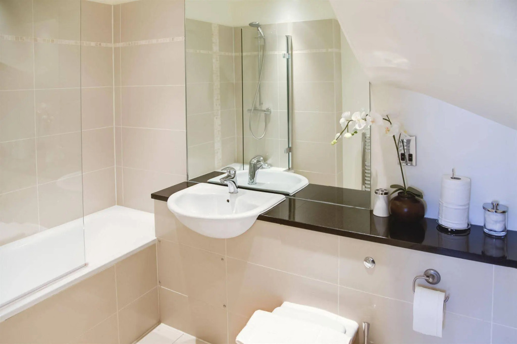 Clarendon Luxury Apartments