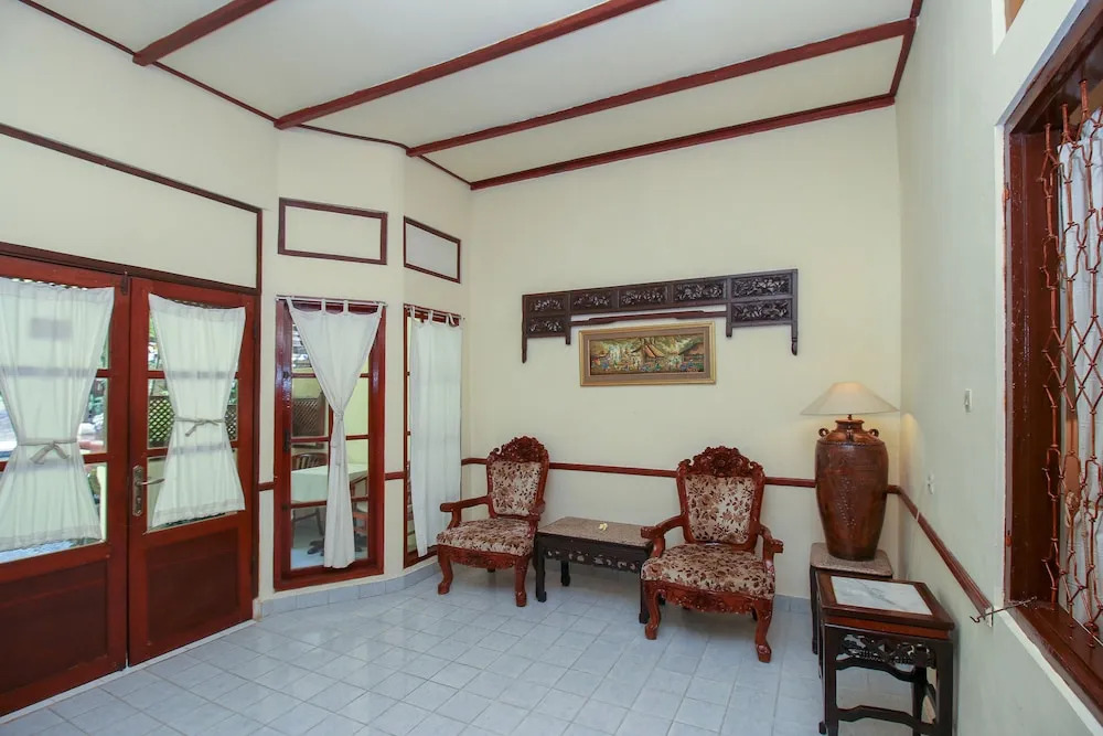 Airy Sanur Hang Tuah 84 Bali