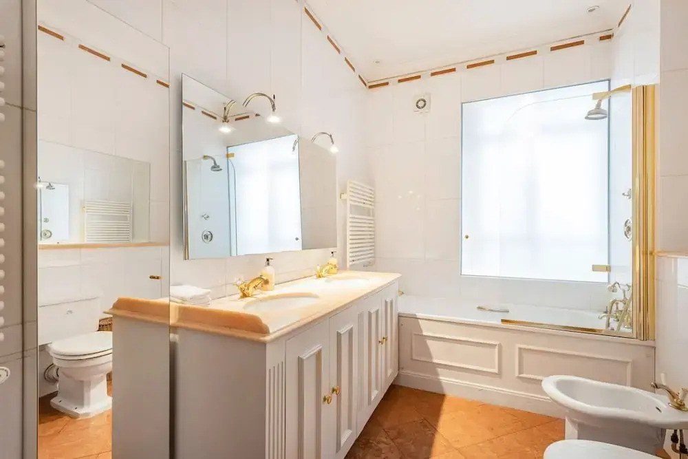 Luxury 3BR Mayfair Apartment Near Green Park