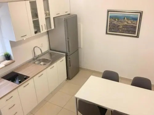 Summer Apartment 2