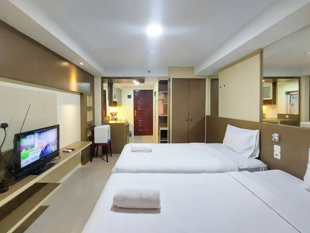 Good Deal And Homey Studio Apartment At Mansyur Residence