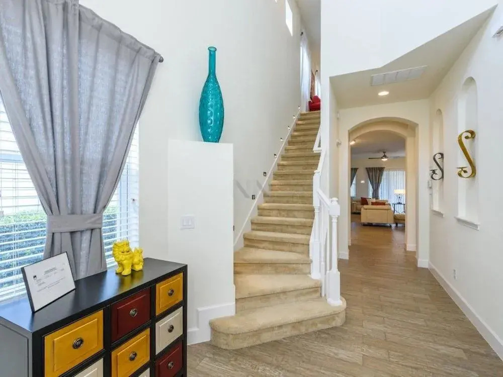Rental near Orlando 6 Br home by RedAwning