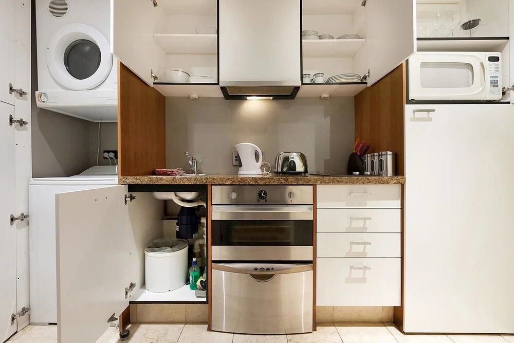 QV Floor Apt Heritage Towers - 484
