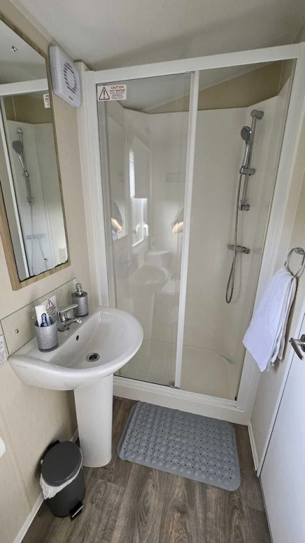 Pura Vida-stunning 2-bed Caravan in Clacton-on-sea