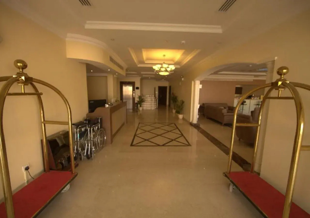 Rose Palace Hotel Suites