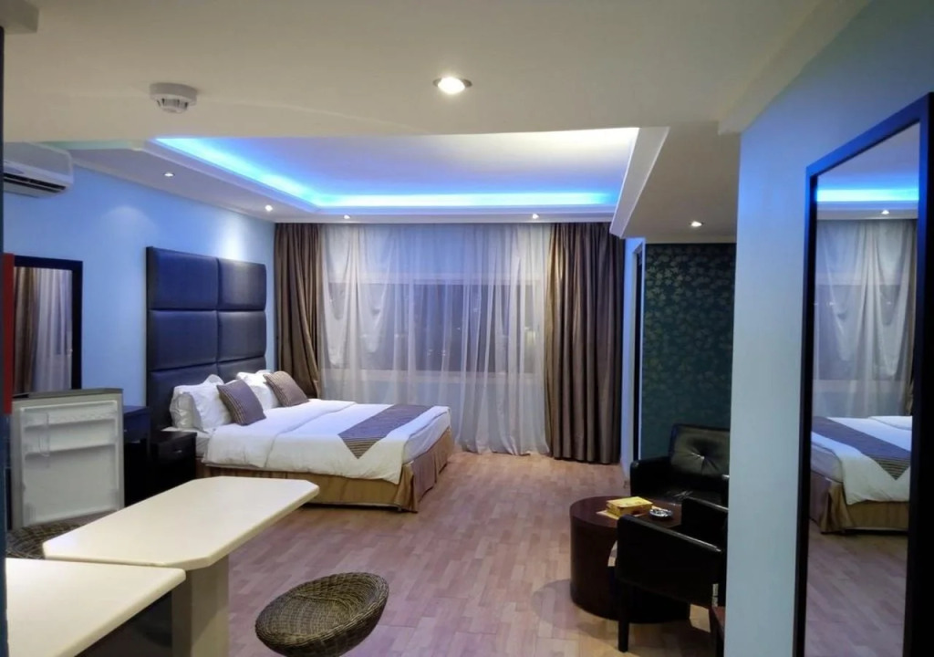 Shayah Suites