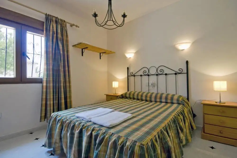 Villa - 3 Bedrooms with Pool and WiFi - 106427