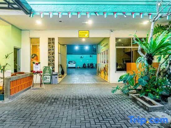 Urbanview Hotel Ultima Logam Bandung