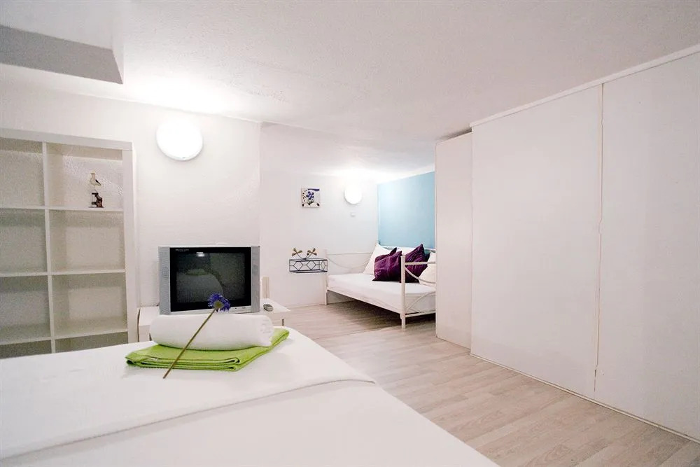 Budapest Easy Flat Opera
