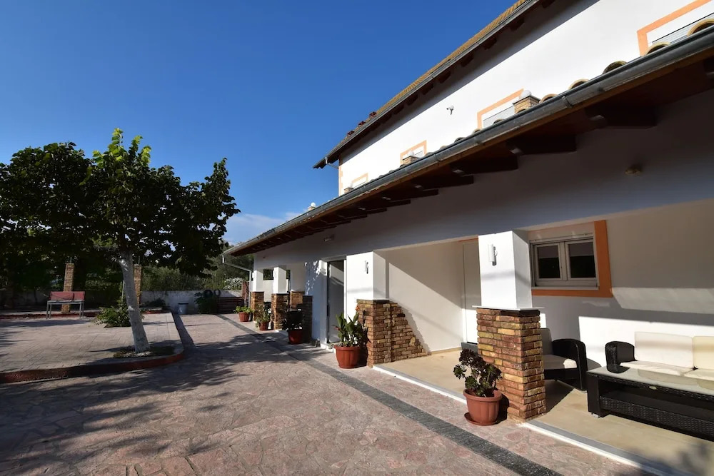 ANEMOMYLOS Lefkimmi LUXUS SUITES-BOUTIQUE HOTEL & POOL