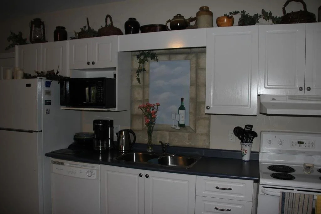 Golden Pathways Retreat and B&B