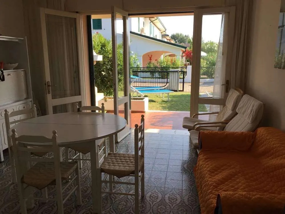 Amazing villa with private garden