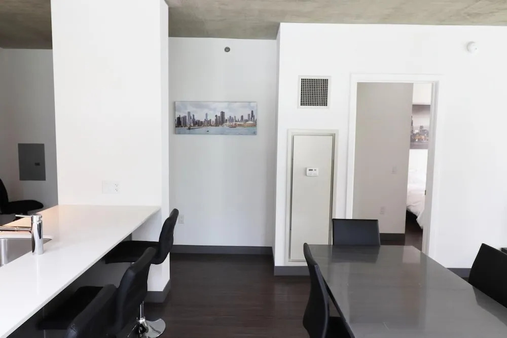 DCH 215 Lake