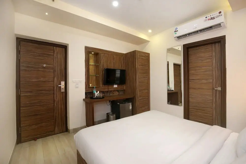 OYO 8277 Tricity Relax Inn