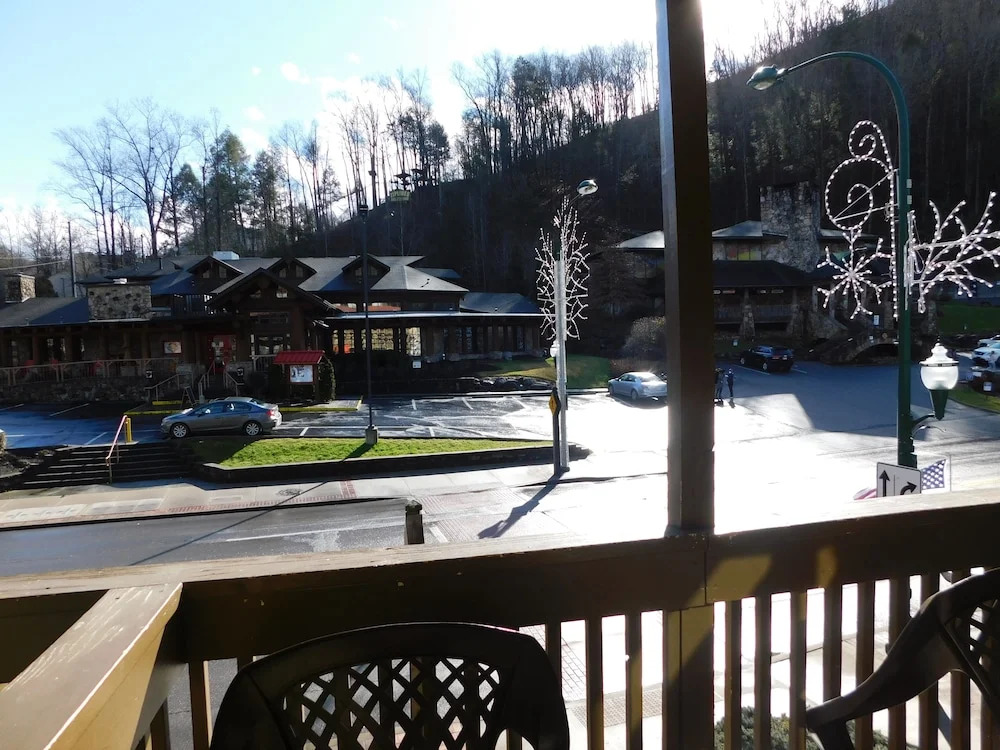 Days Inn And Suites Downtown Gatlinburg Parkway