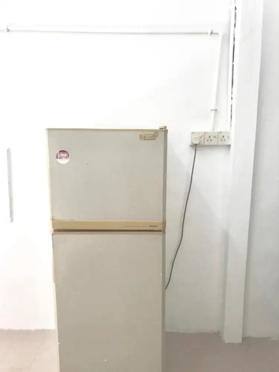 B&L Islanders Inn - Hostel