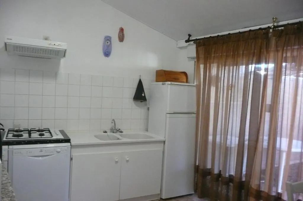 2 Gites ,15mn de Cannes, Fréjus, St Raphael, Villa la Soleiade ,clim, piscine, parking, wifi, au Lac de Saint-Cassien VAR