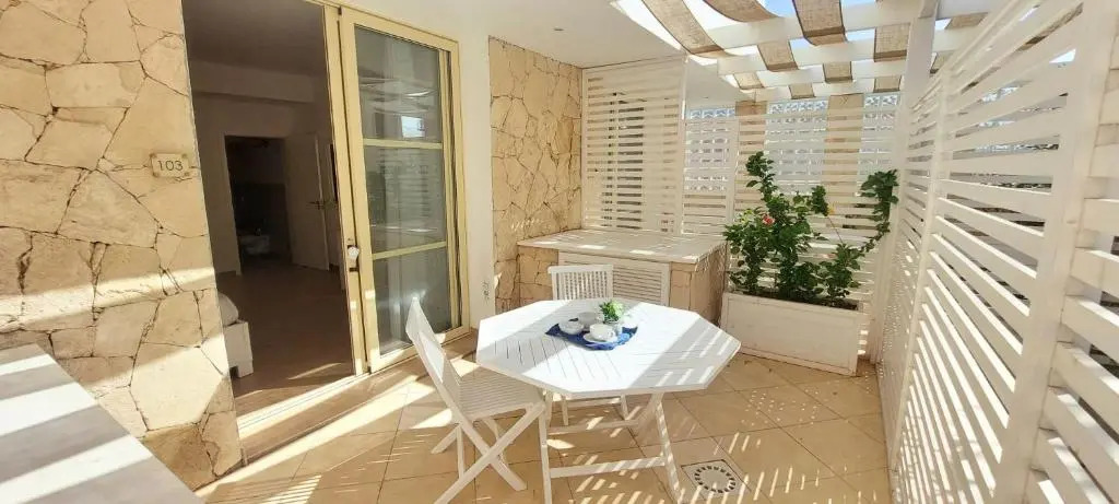 Branco Suites - Rooms & Holiday Apartments