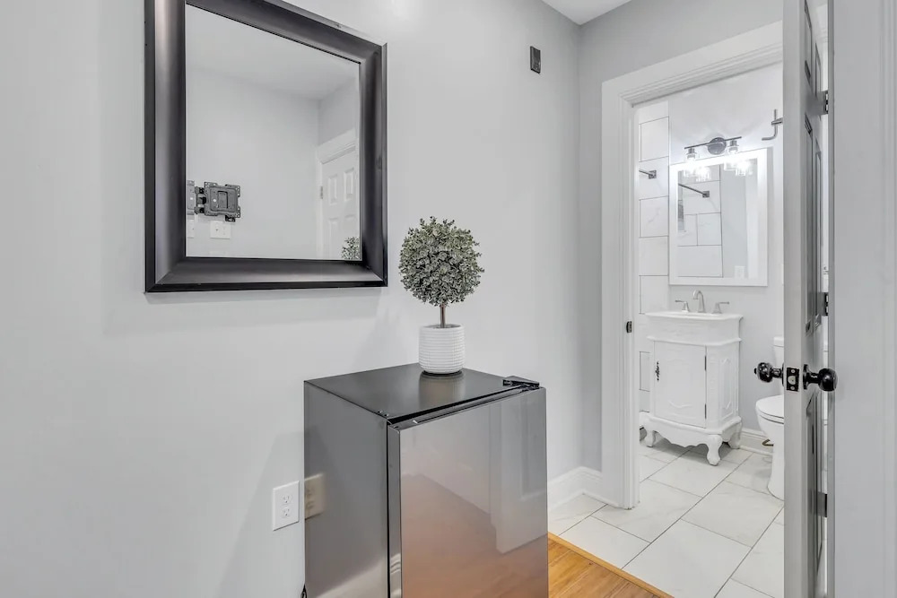 Patio Paradise Central City 2BR Philly