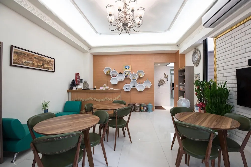 Catt Leya B&B Hotel