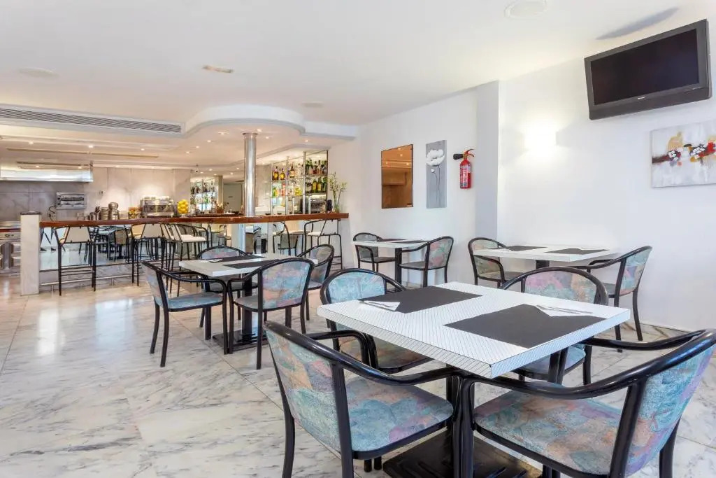 Hostal Molins Park