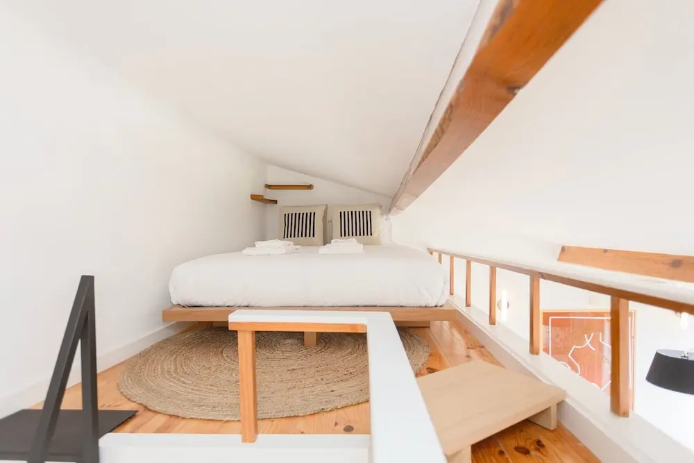 Liiiving in Porto - Mezzanine Delight Apartment