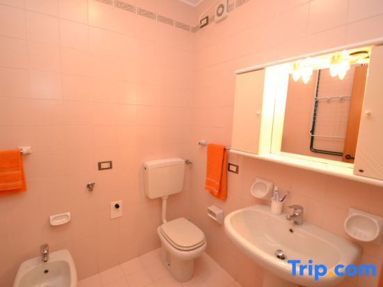 Stunning Residence Only 100m From the Beach