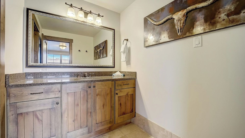 Resort Plaza #5037 by Avantstay Located in Park City Mountain Resort w/ Mountain Views