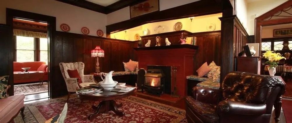 Oak Bay Guest House