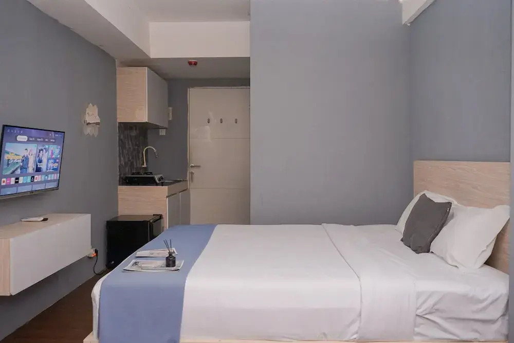 Minimalist Studio Room Apartment At Urbantown Serpong