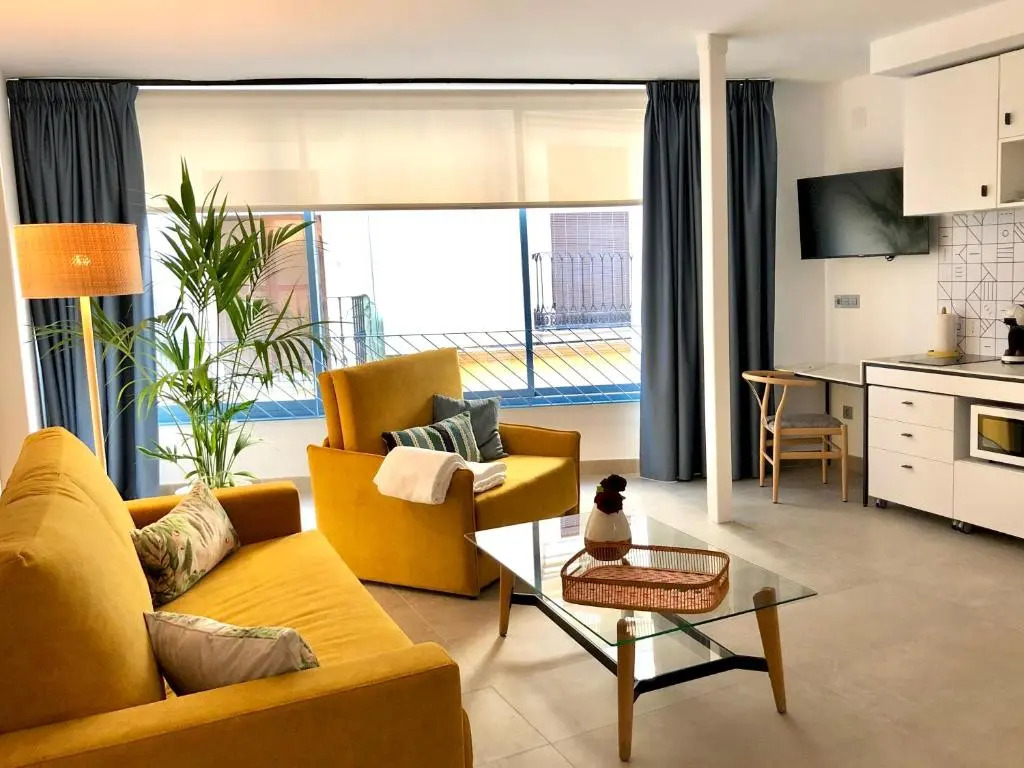 ChezmoiHomes PATIO de LUZ - Stylish apartments in Párraga 13